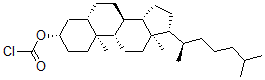 CAS 登录号：36043-80-8， [(3S,5S,8R,9S,10S,13R,14S,17R)-10,13-二甲基-17-[(2R)-6-甲基庚烷-2-基]-2,3,4,5,6,7,8,9,11,12,14,15,16,17-十四氢-1H-环戊二烯并[a]菲-3-基]氯甲酸酯
